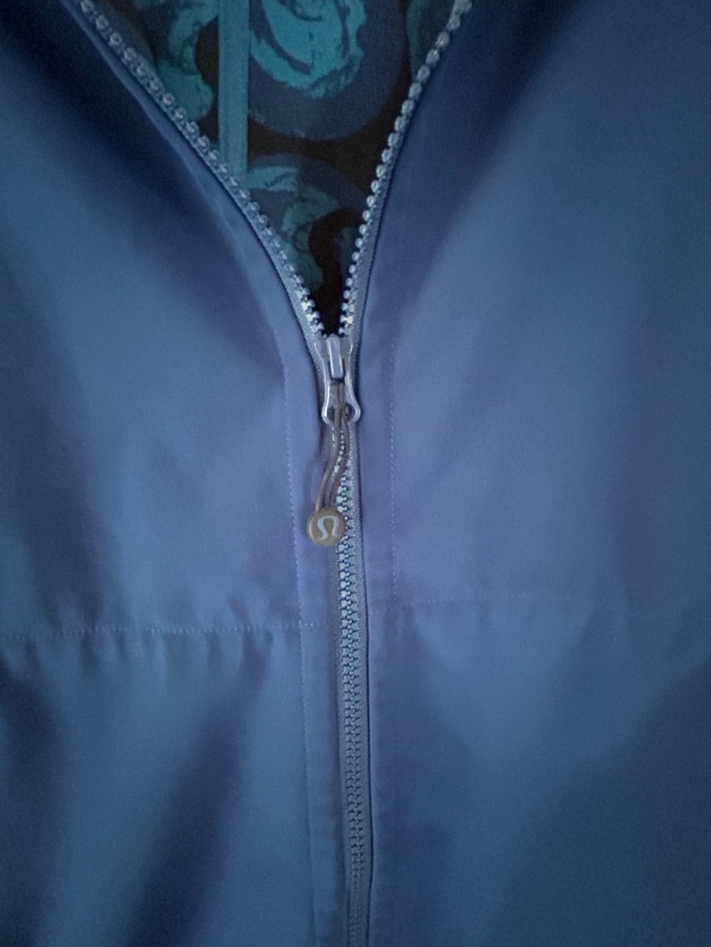 Lululemon Apres Yoga Jacket Raincoat - Blue - Size 4